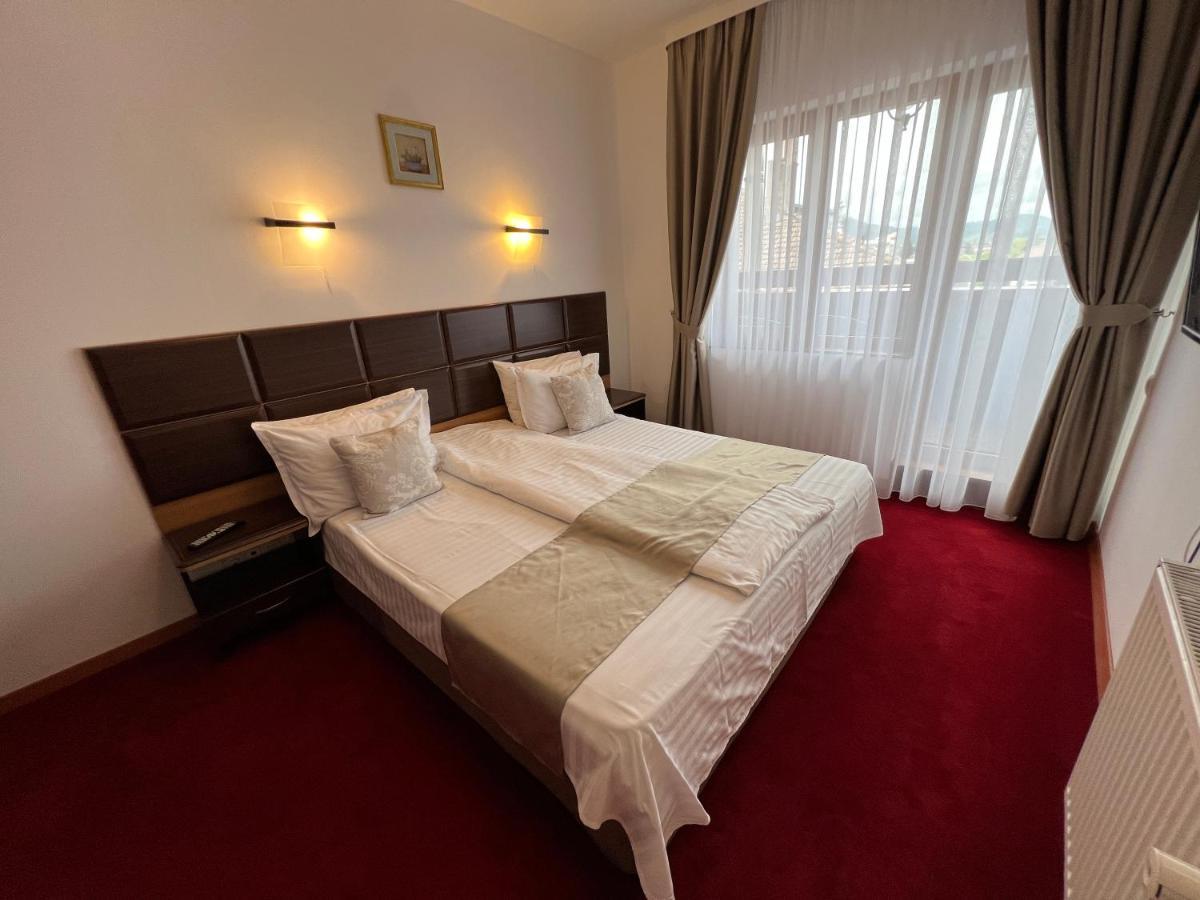 Hotel Belvedere Vatra Dornei Exteriör bild